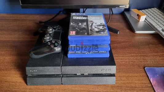 PS4 + Controller ÷ 4 Games