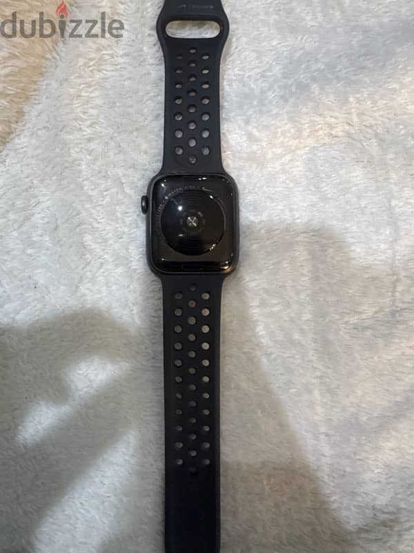 apple watch se 44MM nike edition black 1