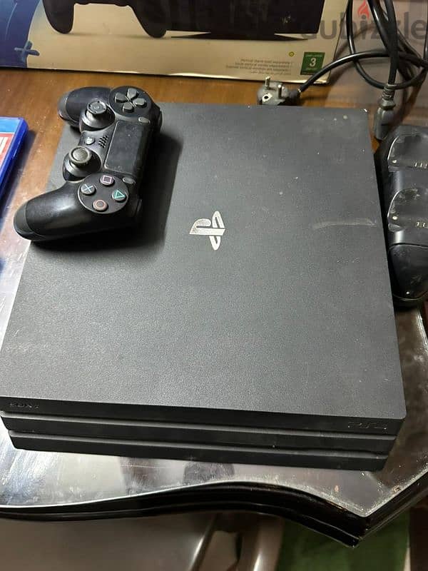 جهاز ps4 1 tera متفتحش قبل كده وجيبتو اشتغل بالظبط 4 ايام السعودية 1