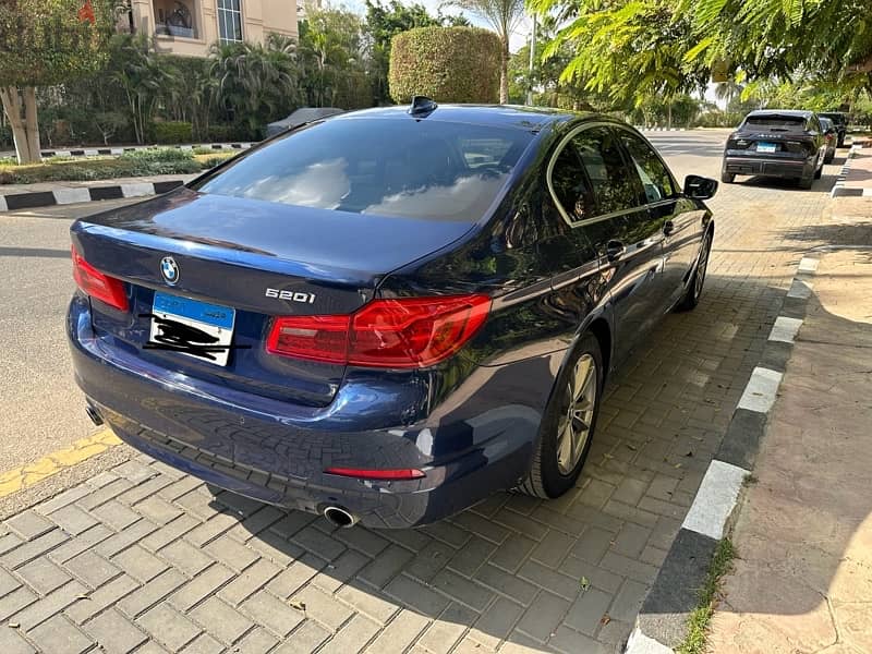 BMW 520 2019 1