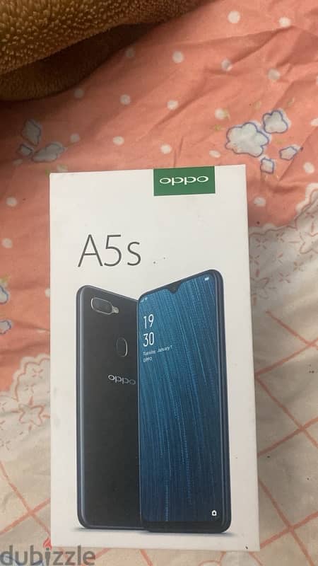 كرتونة  oppo a5s  للبيع 0