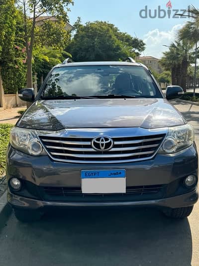 Toyota Fortuner 2012 4000CC