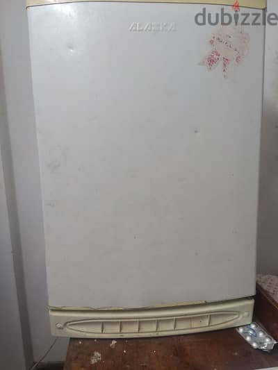 Alaska refrigerator 4.5 feet -white