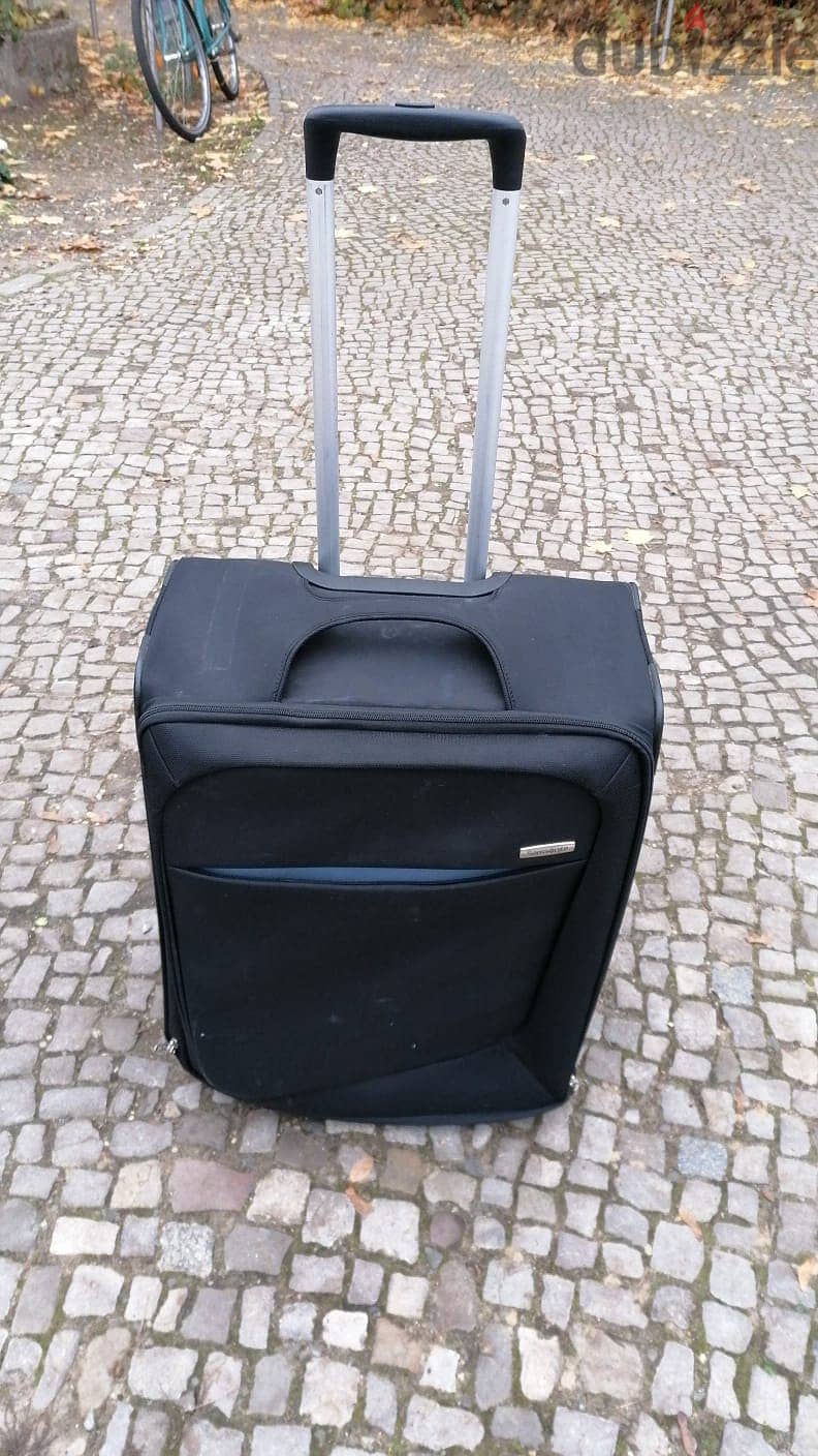 شنطة سفر سامسونايت كبيرة  large original black Samsonite brand luggage 0