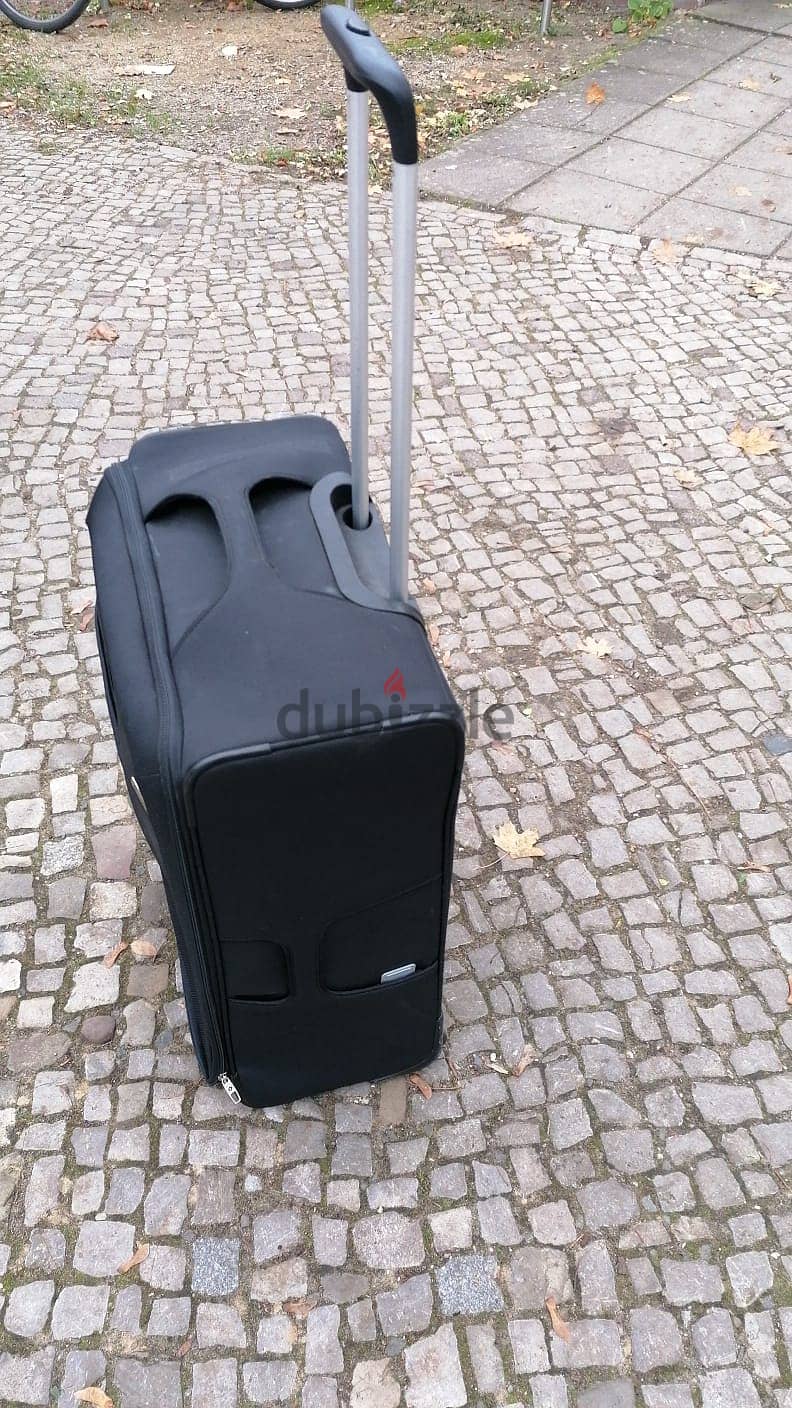 شنطة سفر سامسونايت كبيرة  large original black Samsonite brand luggage 2