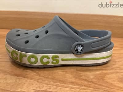 crocs