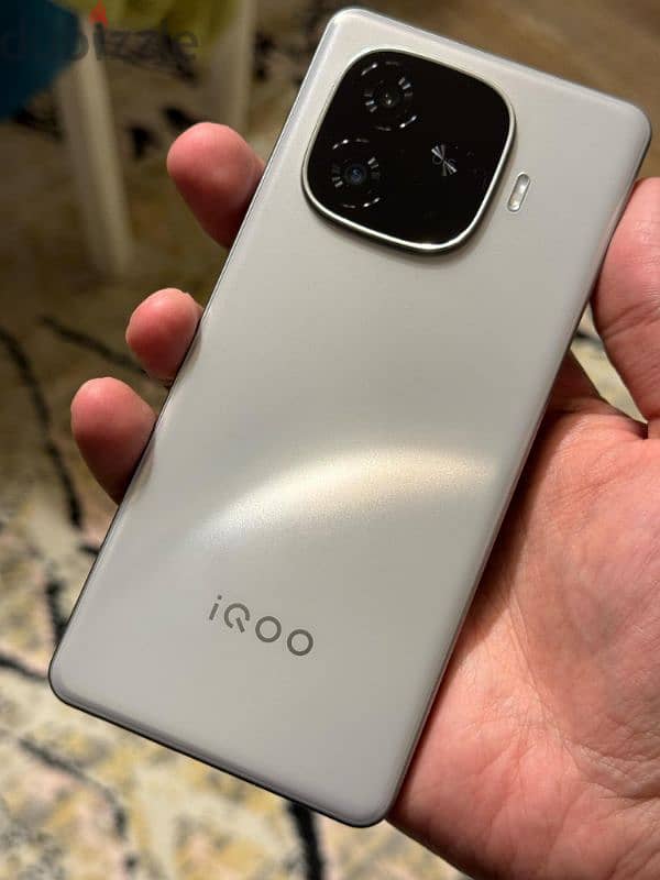 بأقوى معالج عام 2024 عملاق شركة Vivo iqoo Z9 Turbo plus 4