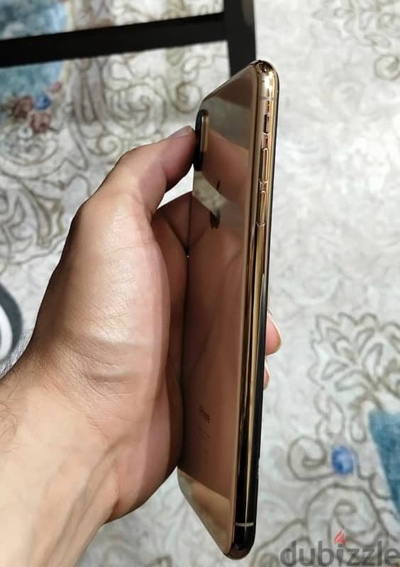 IPhone xs max 4