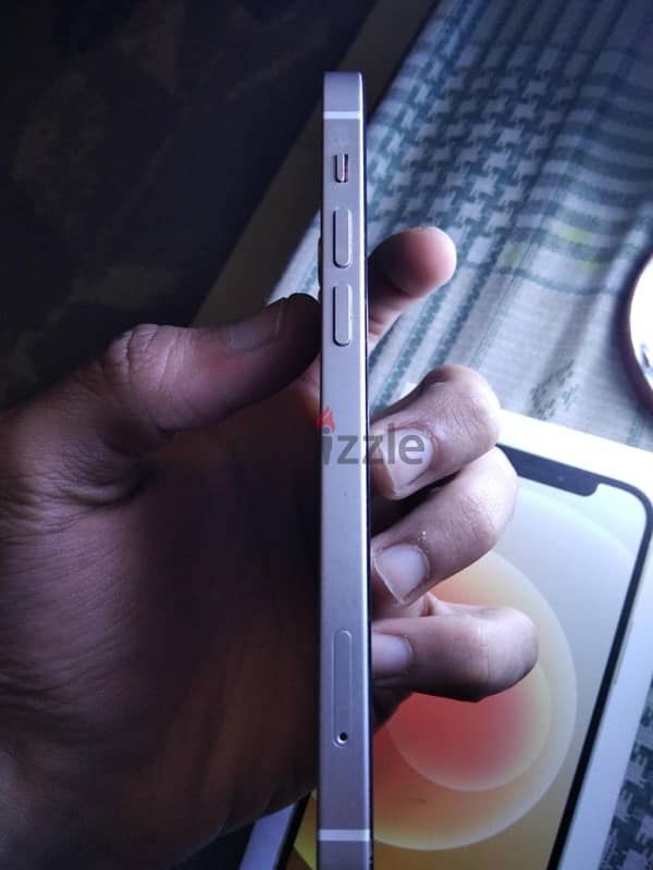 iphone 12 /128  white 2