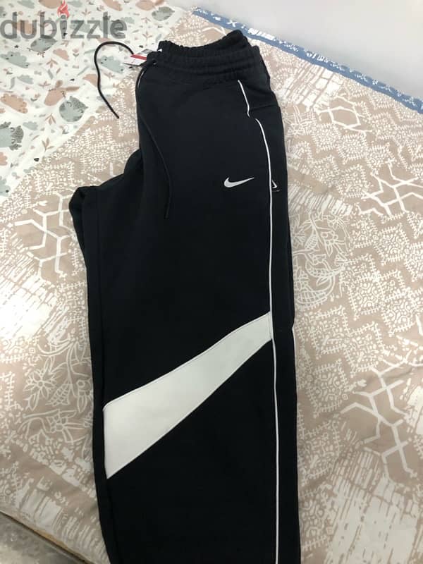 nike sleece print pants 2