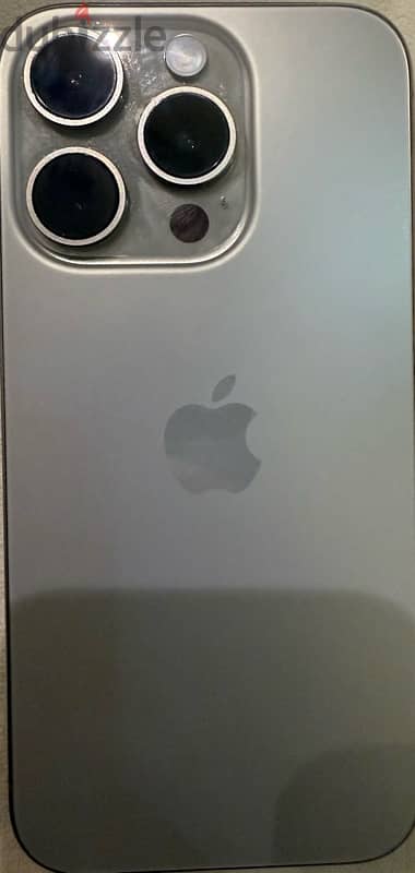 Iphone 15 pro 128 Gb no scratches like new 1