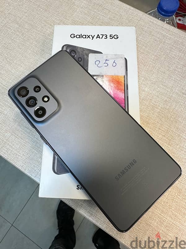 Samsung A73 256 بحالة الجديد 3