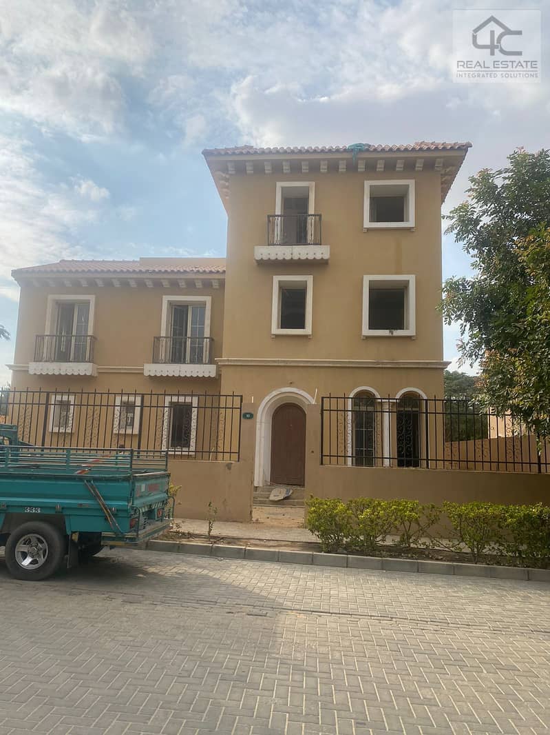 With lowest total price in market and ready to move Classic standalone 525 m 6 bedrooms semi finished on land scape view for sale in Hyde Park 6