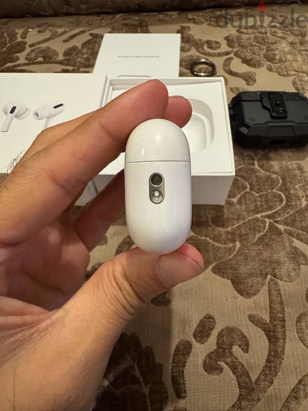 AirPods Pro gen 2 type C mag safe 6