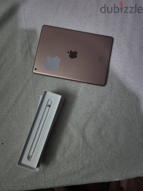 Apple iPad 8th 32GB with Apple pencil 1 1