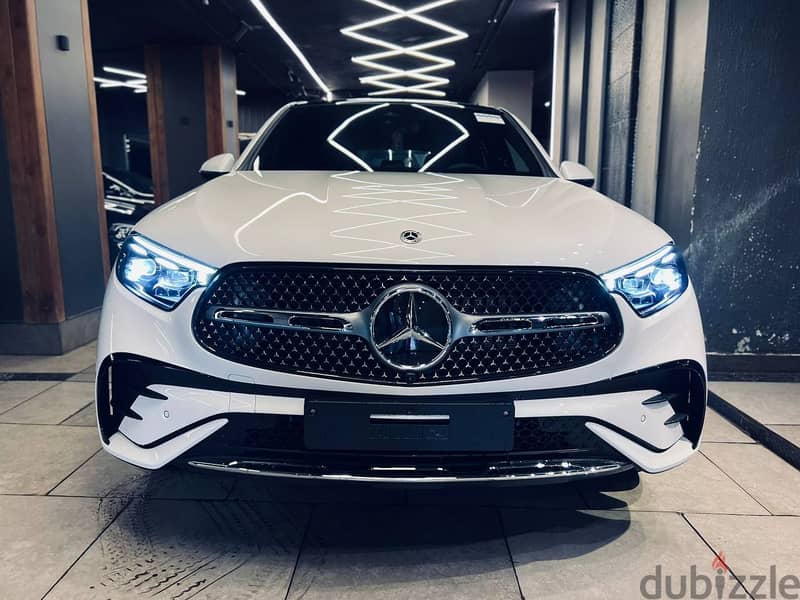 ( متاح هديه مع العربيه ) 2025 mercedes GLC 300 0