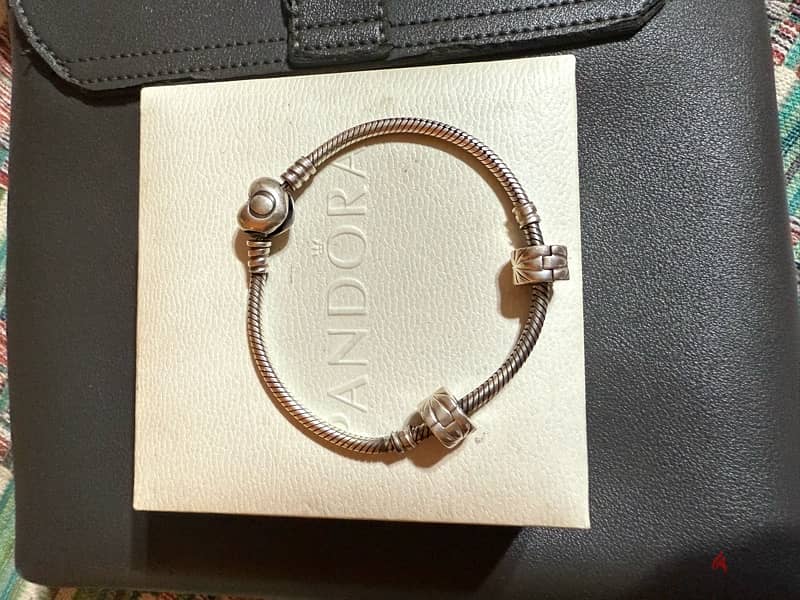 Pandora bracelet 0