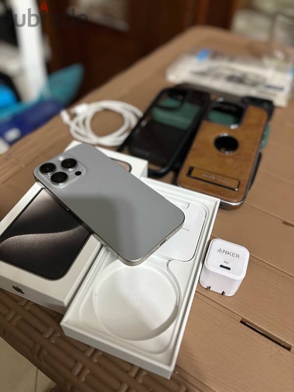 iphone 15 pro 256 Middle East 17