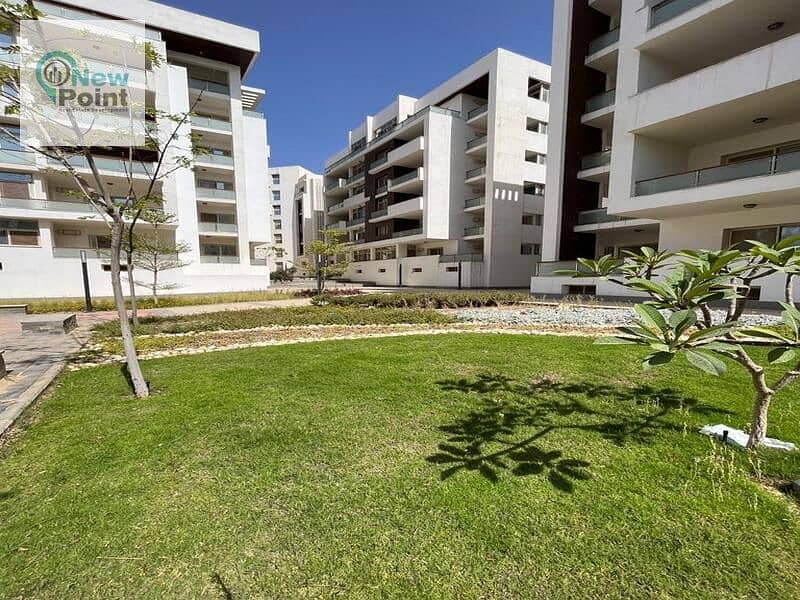 At a bargain price, receive immediately a 121-square-meter apartment, fully finished, in the R3 area of ​​the New Capital 8