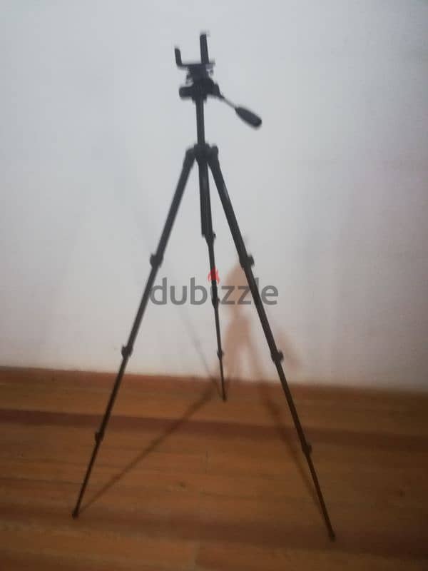 Tripod 1