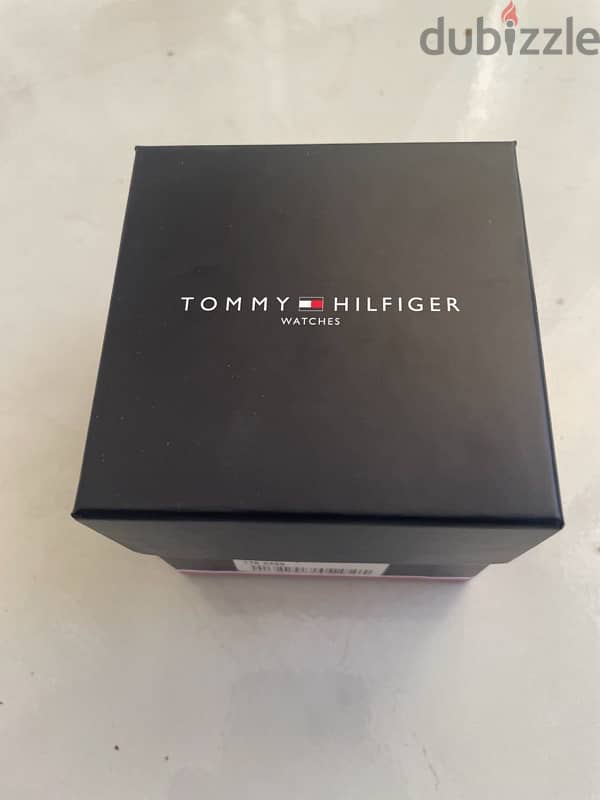 Tommy Hilfiger watch ساعة تومي اوريجنال بالبوكس والسريال نمبر 2