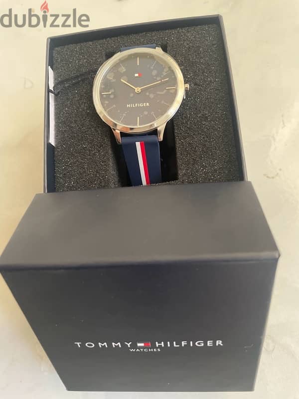 Tommy Hilfiger watch ساعة تومي اوريجنال بالبوكس والسريال نمبر 4