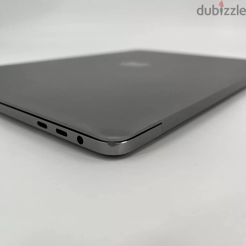 Macbook Pro 2019 256GB، Core i7 3