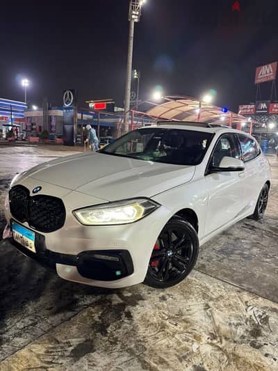 BMW 118 2021