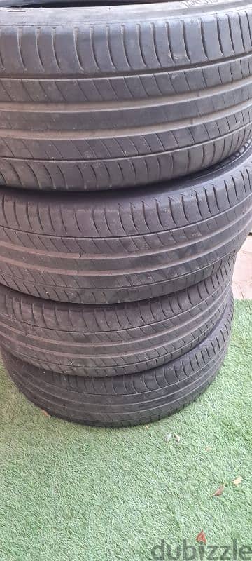 ٤ فرد كاوتش مستعملين ميشلين سوبريمسي٣ 225/55 R18 جنط ١٨