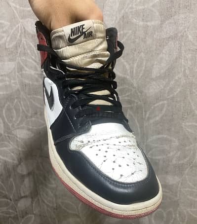 ‎كوتشي باسكت اير جوردان 1 - مقاس:٤٢ / Nike air jordan 1 retro-size:42