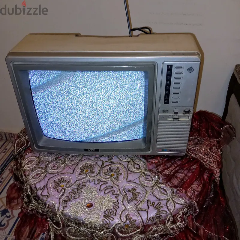 NEC Color Television, TeleMisr, 14 Inches, Rare Condition, Fully Functional