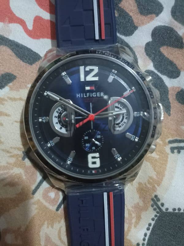 ساعه Hilfiger 2