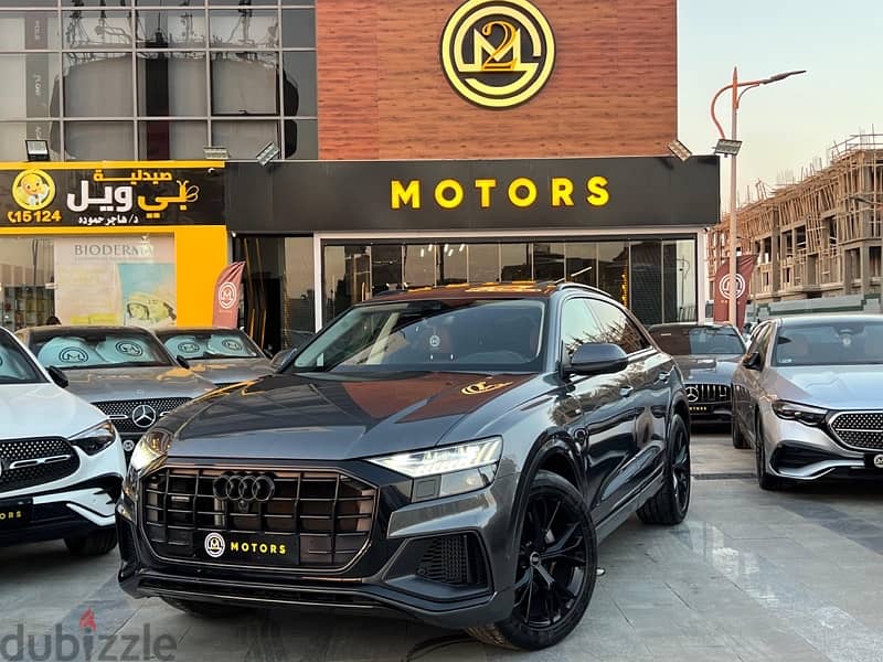 Audi Q8 2023 0