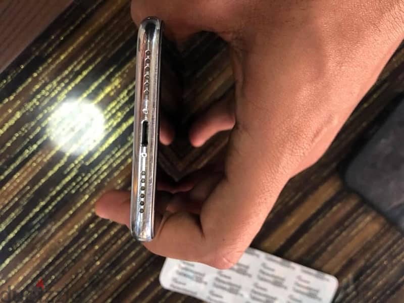 iPhone X 64 حالة نادرة 1