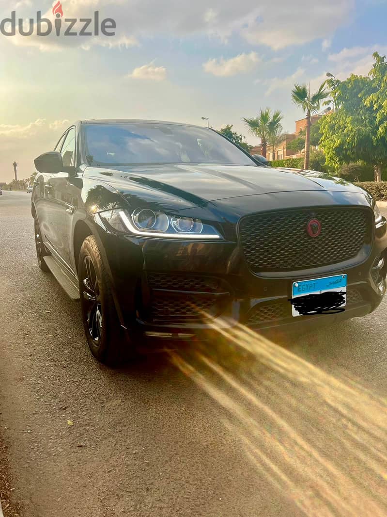 Jaguar F-Pace 2018 R dynamic 1