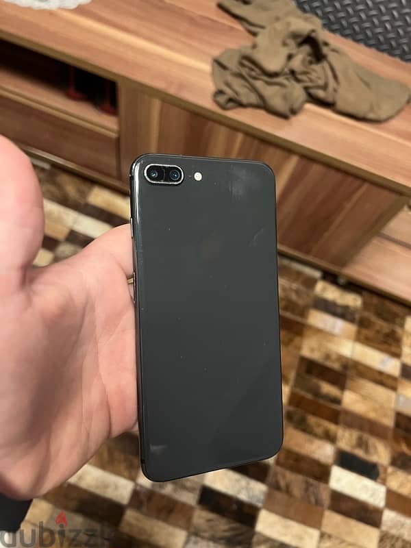 iPhone 8 Plus عيز تخطي 0