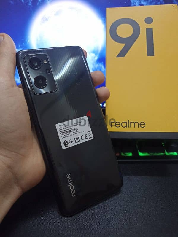 جهاز realme 9i استخدام خفيف 9 شهور معاه جرابين  السعر 5000 5