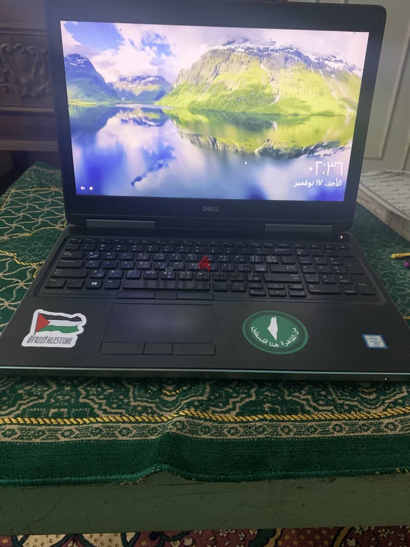 DELL Precision 7520 1