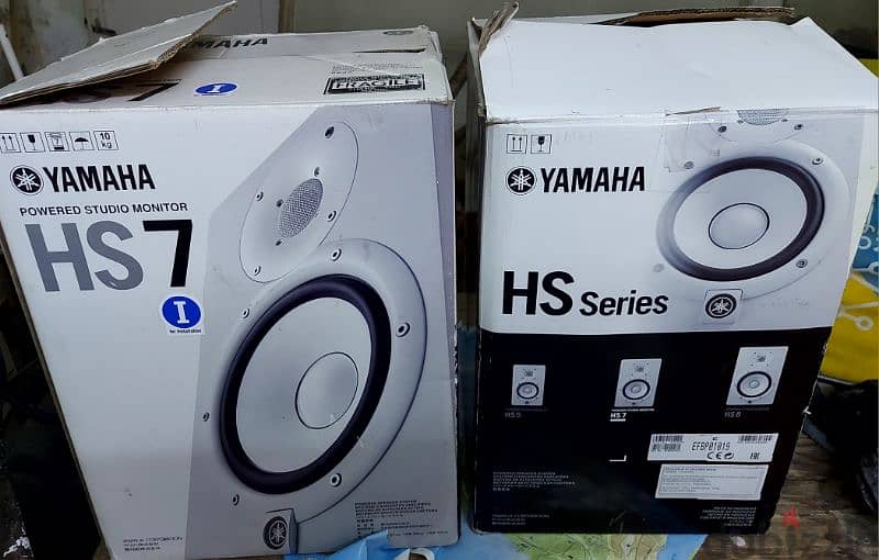 Yamaha HS7 Powered Studio Monitors Pair White w/XLR Cables 0