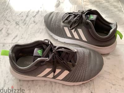 Adidas shoes (used - مستعمل)