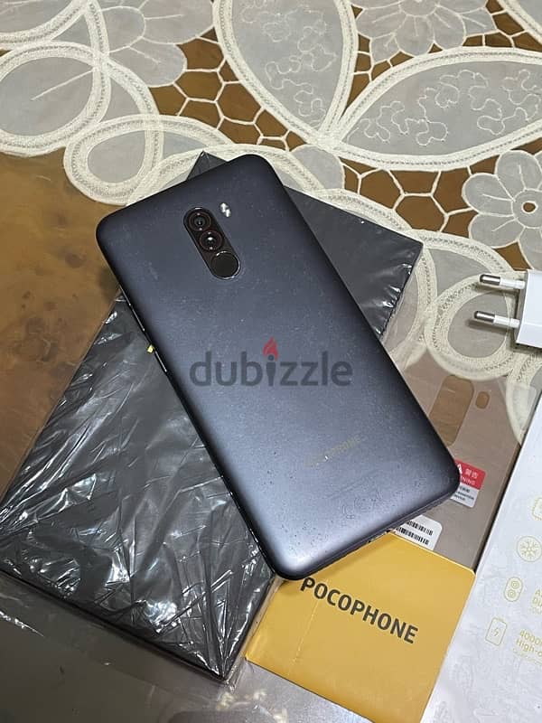 Xiaomi Poco F1 3