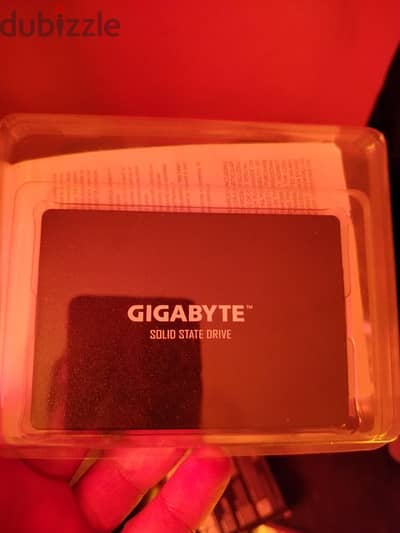 ssd gigabyte 240g