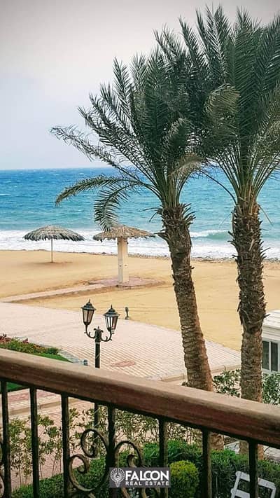 شاليه للبيع  متشطب بالكامل sea view بالتقسيط  بدون فوائد فى العين السخنه بخصم 20%