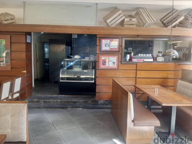 محل للايجار يصلح مطعم او كافية -  Shop For Rent In Restaurant complex 5