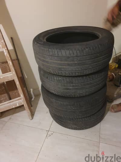 كاوتش ميشلان مستعمل 225/55 R 18 98 V