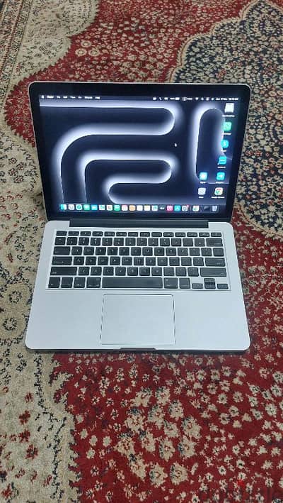 بحاله ممتازه جدا  MacBook Pro 2015 Core i7 رام 16