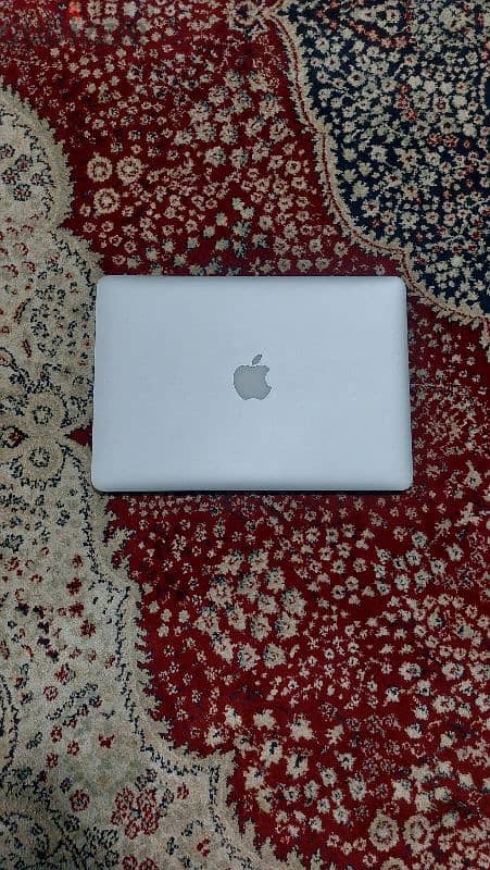 بحاله ممتازه جدا  MacBook Pro 2015 Core i7 رام 16 1