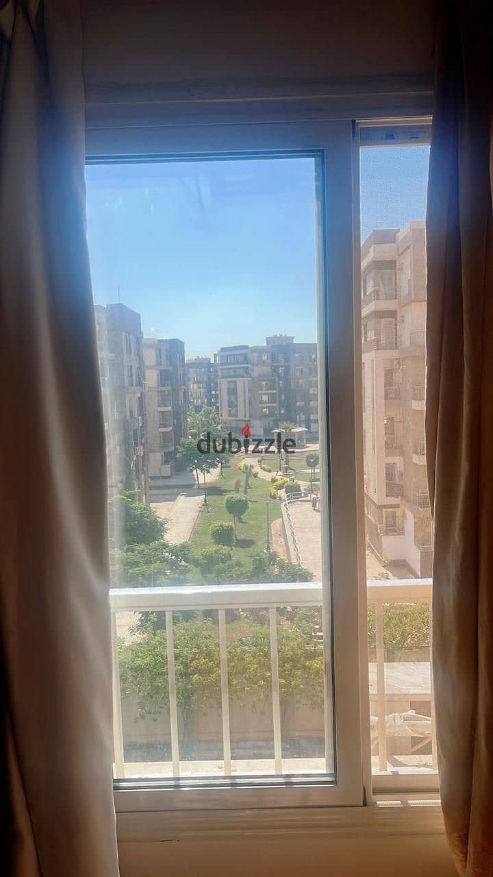 apartment  170m semi  furnished for sale at jayd compound new cairo 9