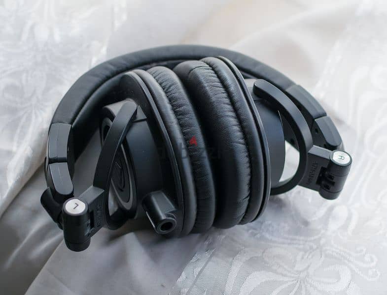 Audio Technica ATH M50x 5