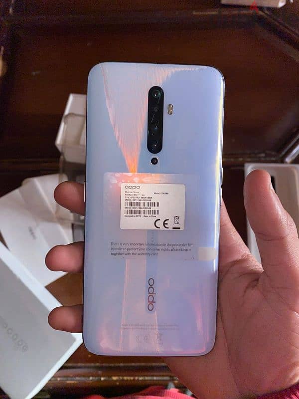 oppo reno 2F للبيع معاه جميع المشتملات 0